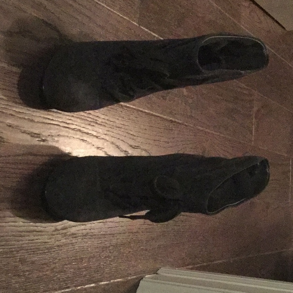 Women’s Ash Boots